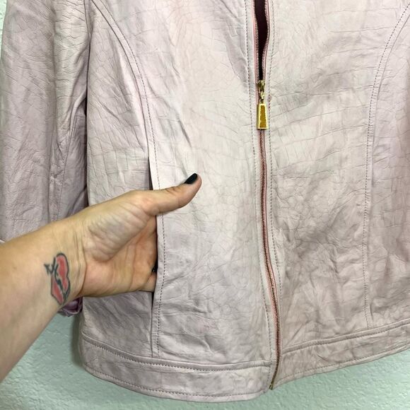 St. John Collection Pink Lamb Leather Jacket Silk Lined Croc Embossed Size 10 - Picture 7 of 15